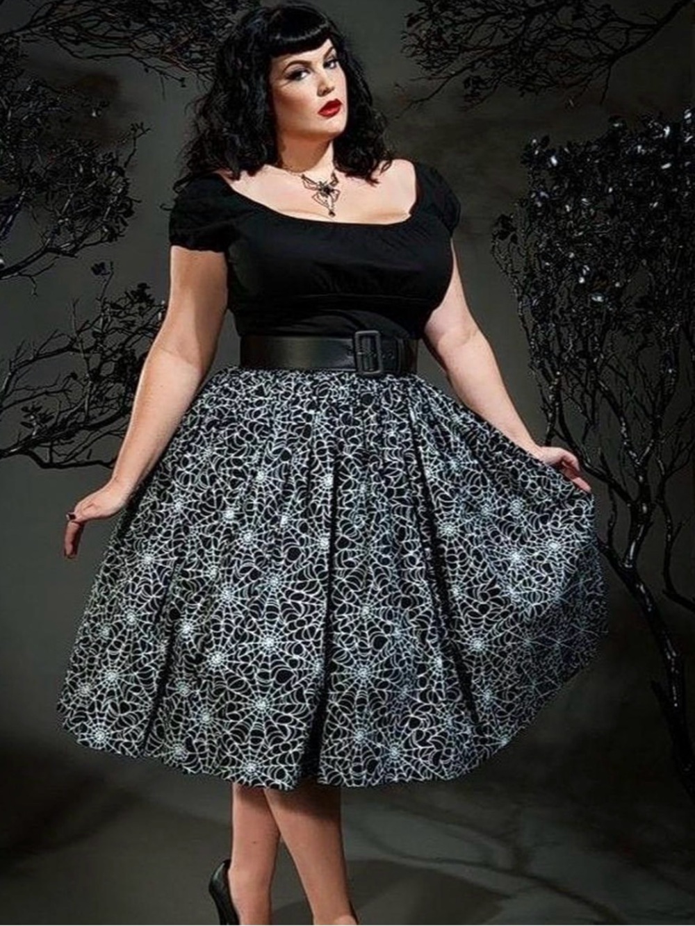 Pinup Couture Jenny Swing Skirt In Strider web Print Size S NWT